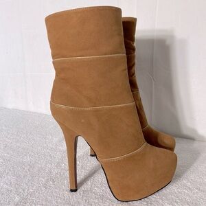 Anne Michelle Oscar 22 Tan Faux Suede Platform Stiletto Heel Ankle Boots 8